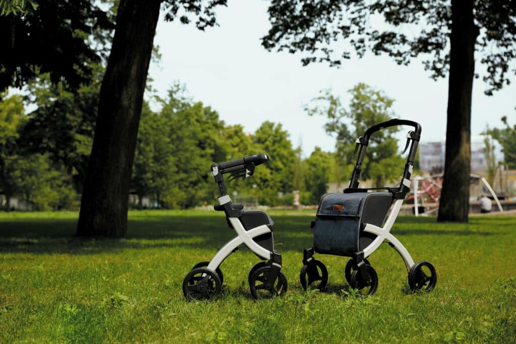 Pediatric and regular rollator 