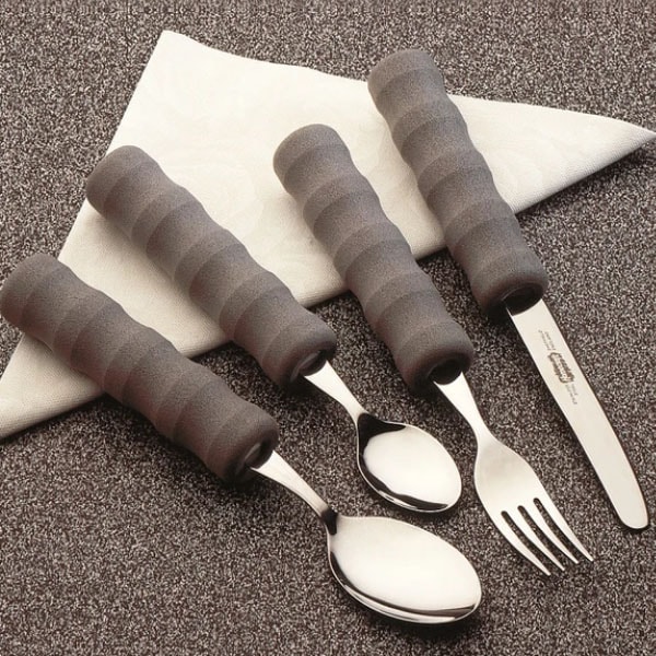 Homecraft Lightweight Foam Handled Cutlery Set - Image 2